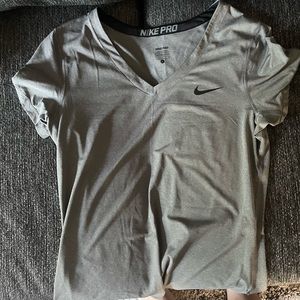 Womens Nike pro tee